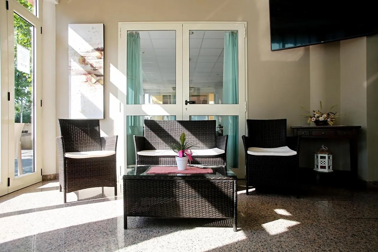 Hotel Serafini Misano Adriatico 2*,